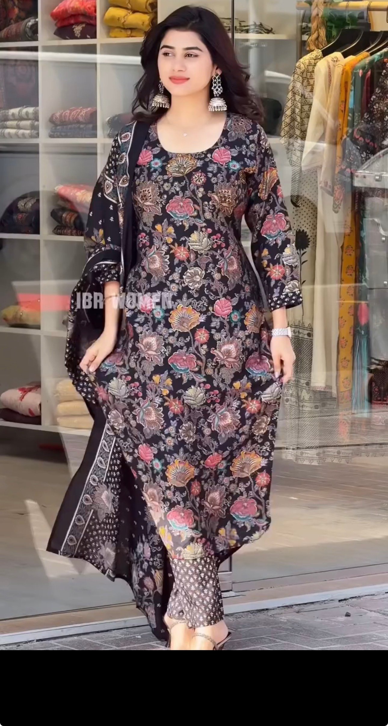 Premium Cotton Wine Kurta Plazzo with Dupatta Set - Image 4